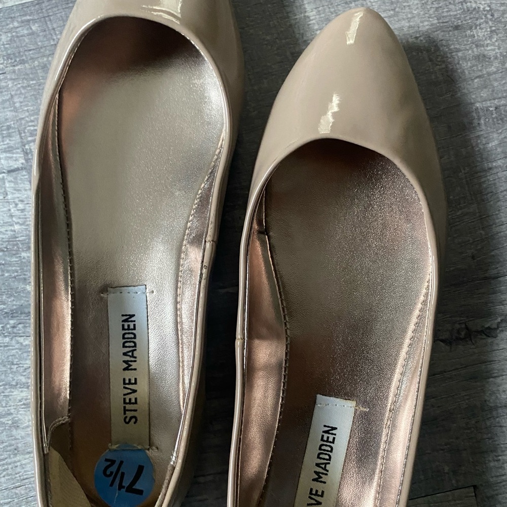 Steve Madden Women's Cream Flats